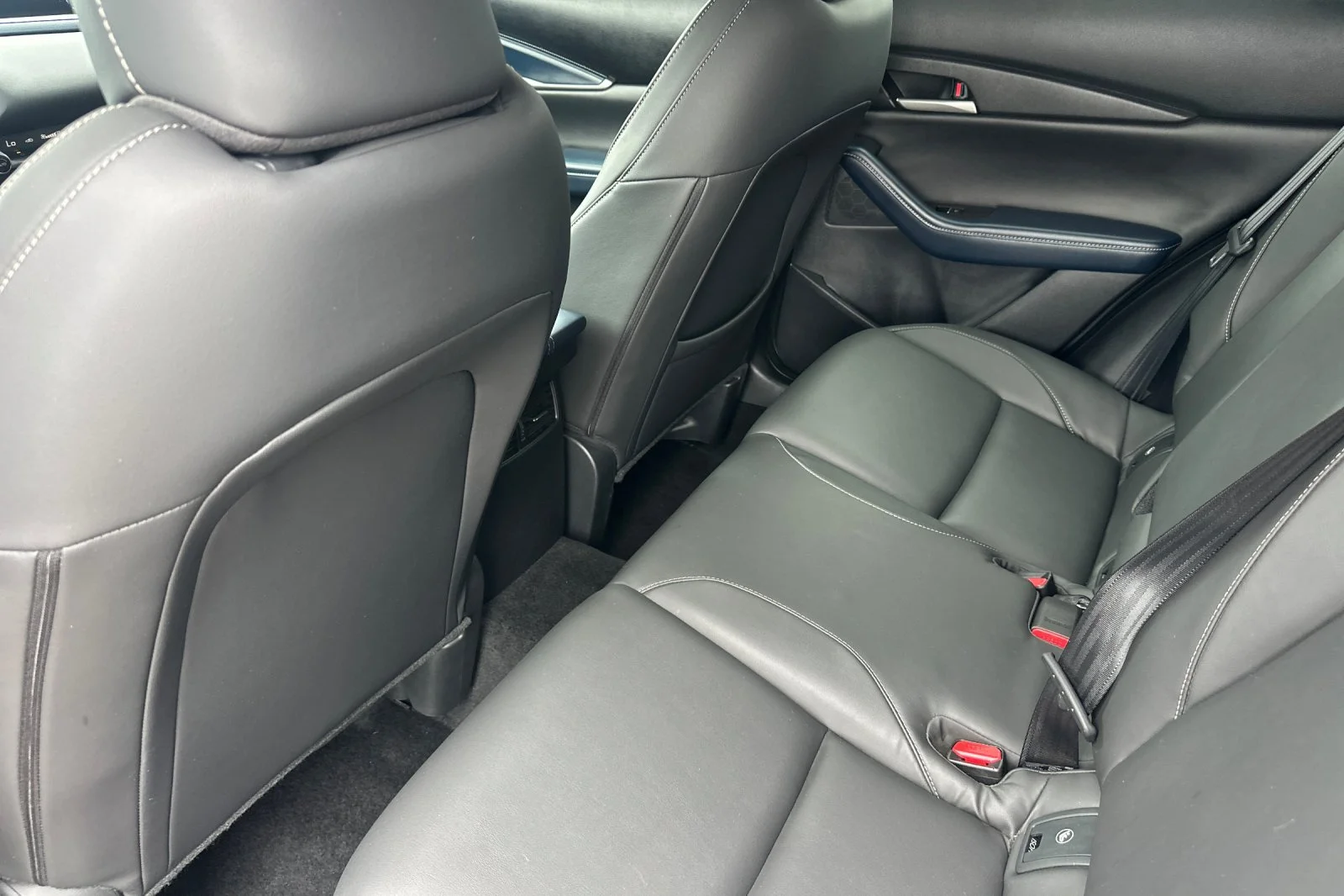Used 2021 Crystal Blue Mazda Select image 13