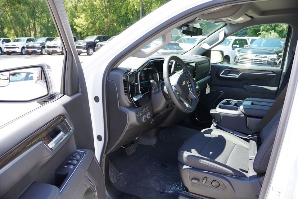 2026 Chevrolet Silverado 1500 LT - Photo 10