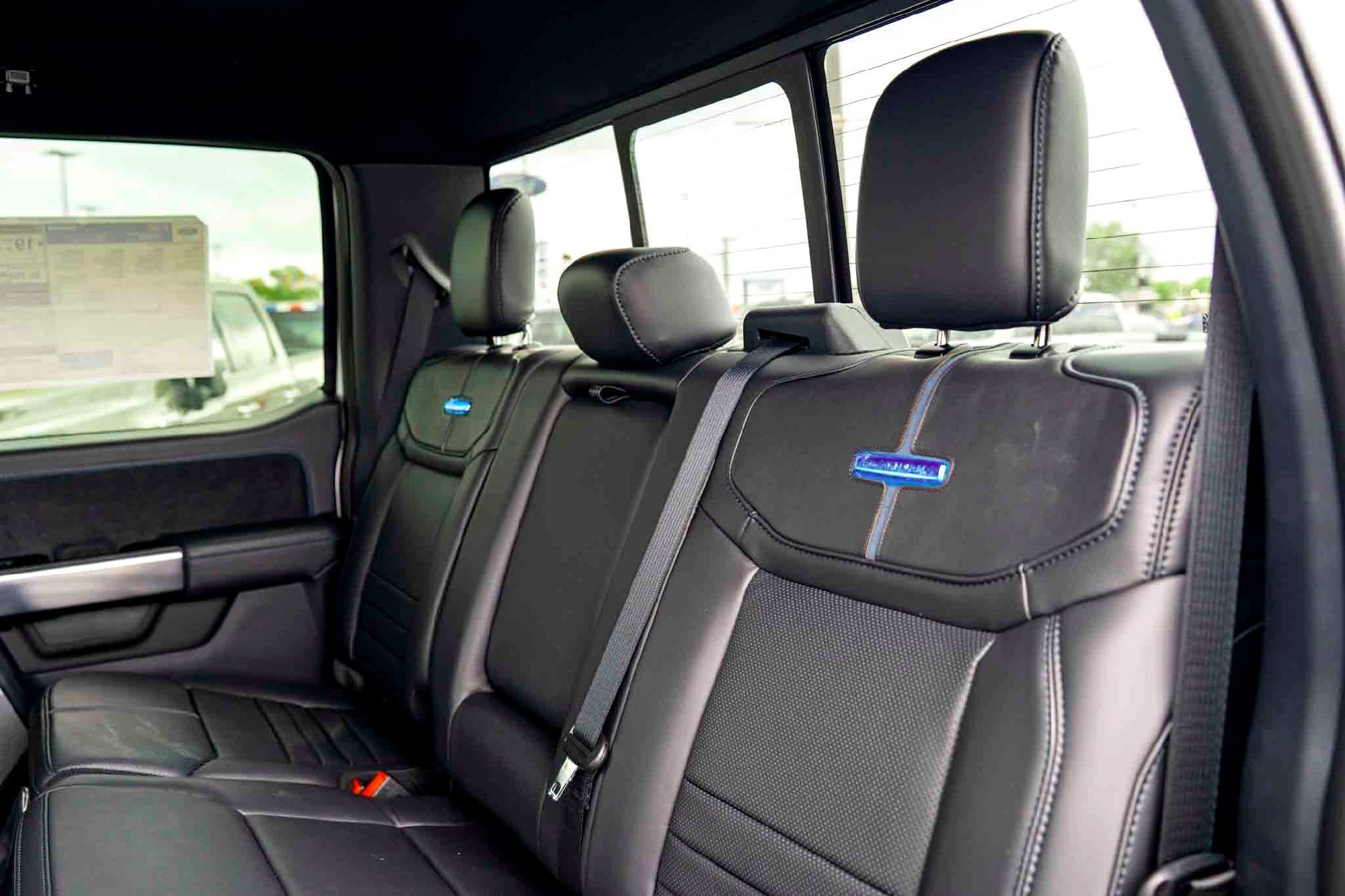 New 2025 Star White Metallic Tri-Coat Ford Platinum image 18