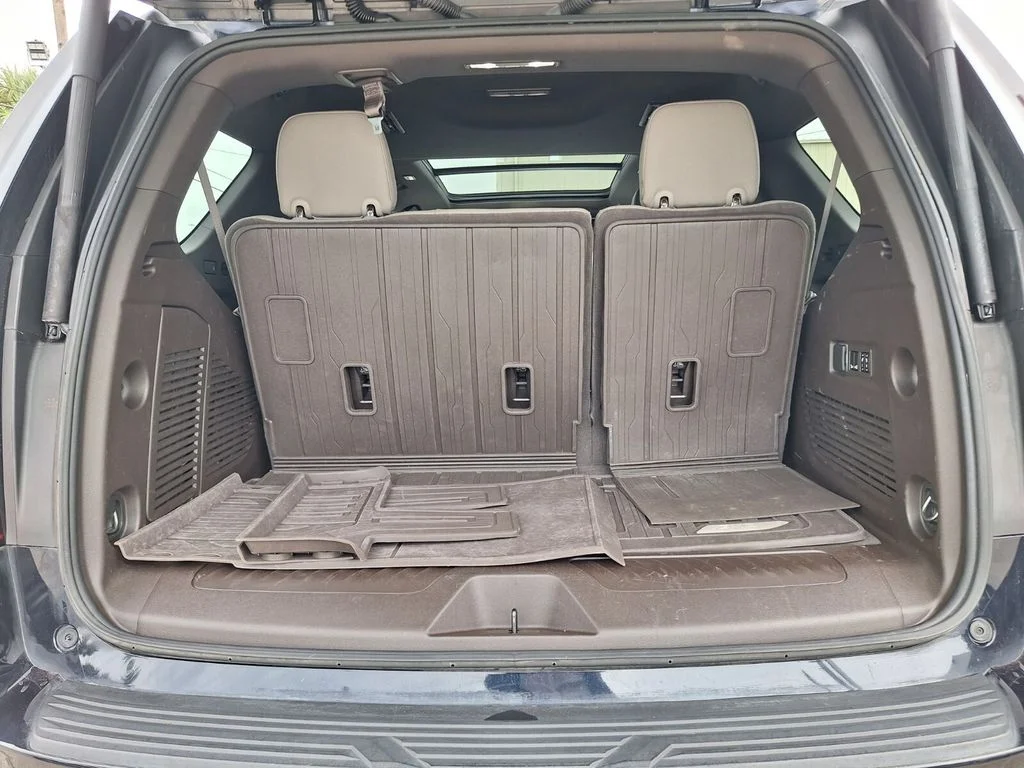 Used 2023 Blue GMC SLT image 27
