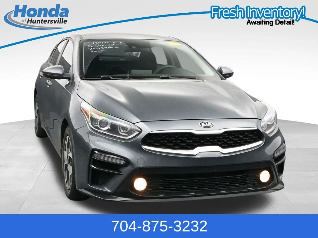 2021 Kia Forte LXS AT's photo