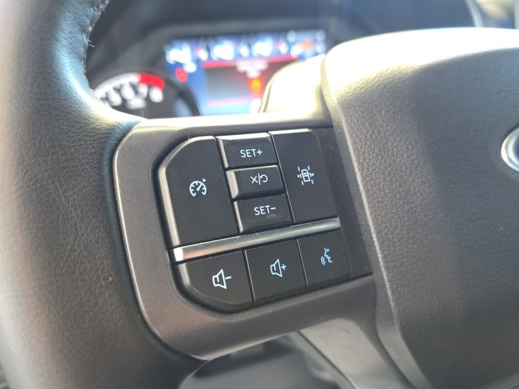 Used 2023 Black Ford XLT image 35