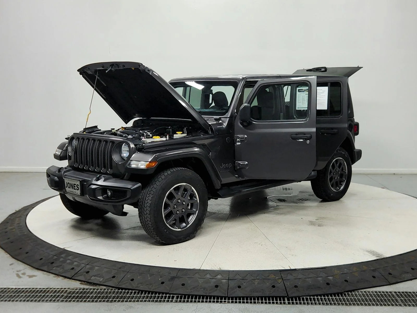 Used 2021 Gray Jeep Unlimited Sport image 12