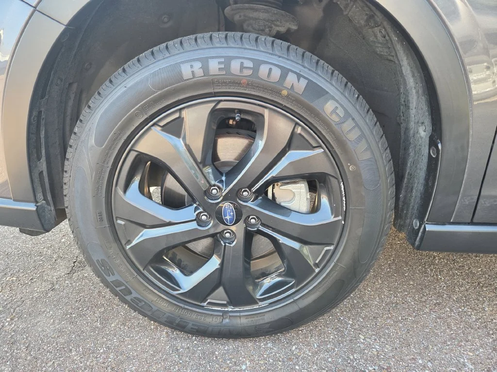 Used 2022 Gray Subaru Onyx Edition XT image 9