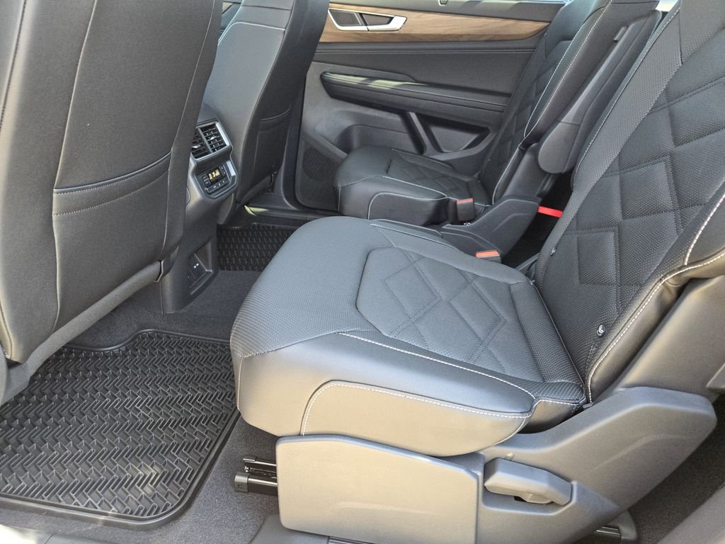 2026 Volkswagen Atlas SE w/Tech - Photo 21