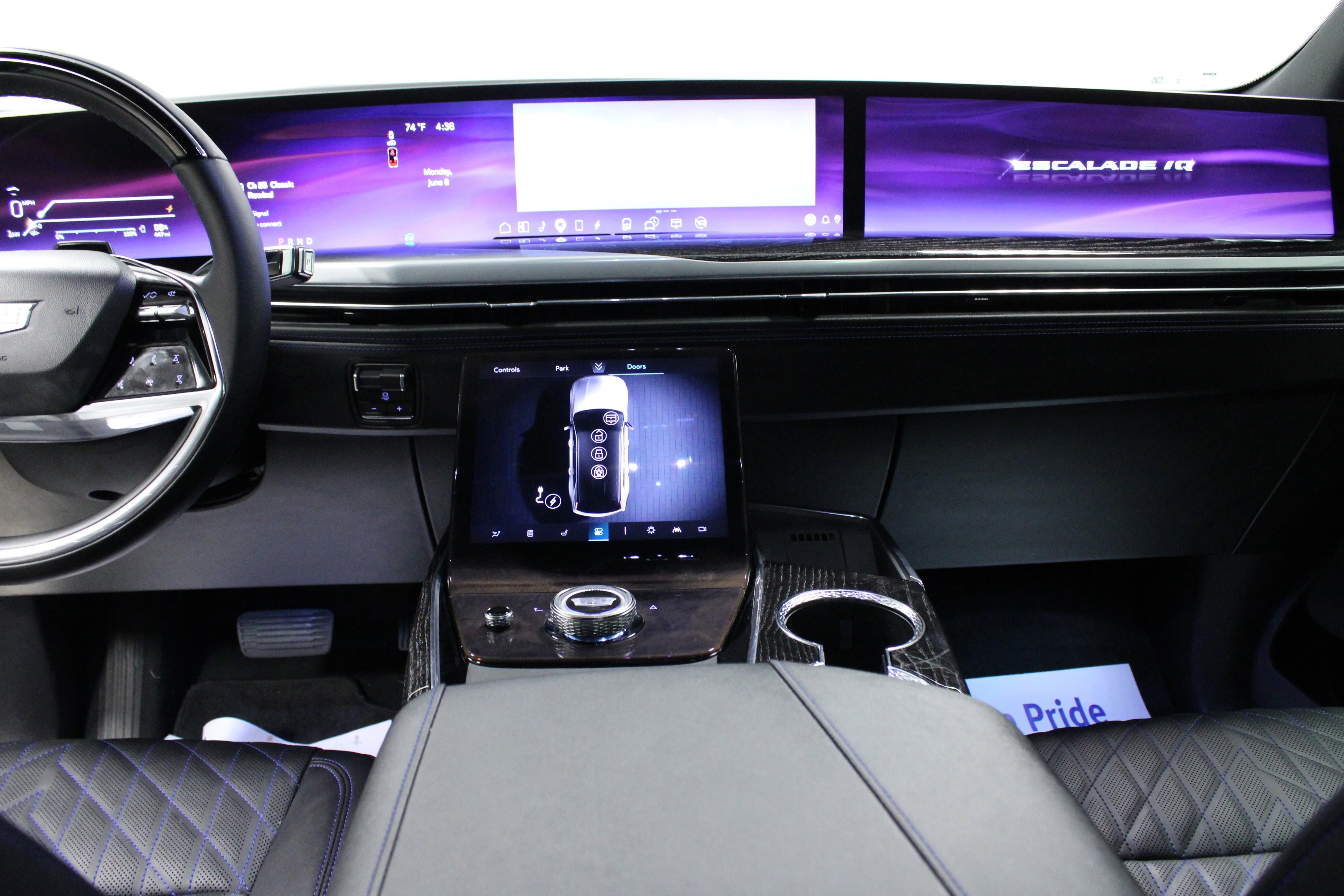 Used 2026 Luna Metallic Cadillac Sport image 19