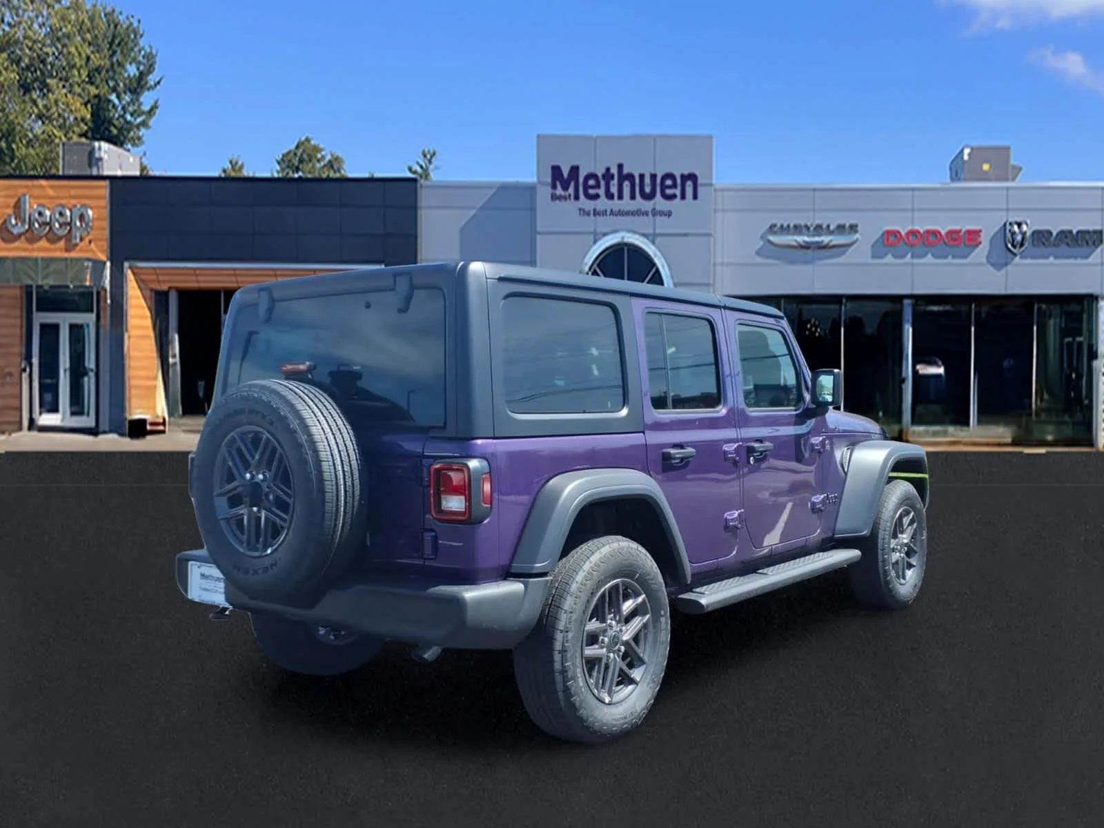 New 2026 Reign Jeep Sport S image 7