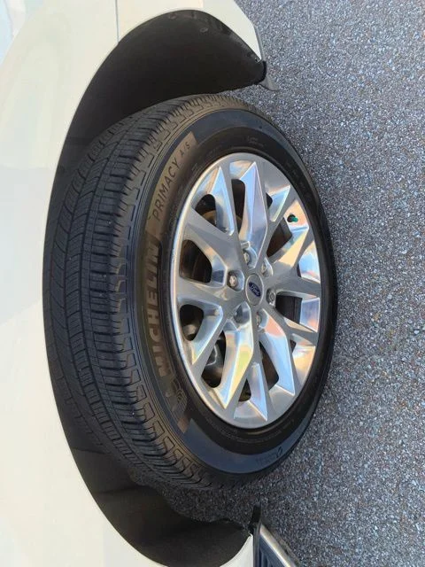 Used 2021 White Ford XLT image 9