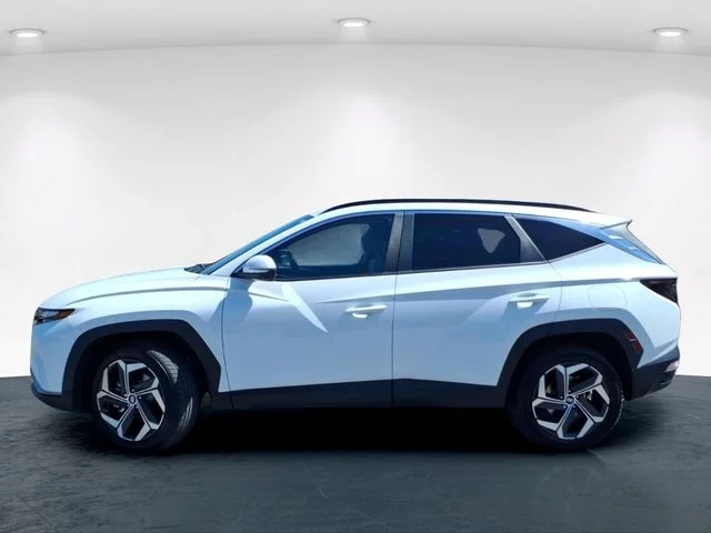 Used 2023 White Hyundai SEL image 14