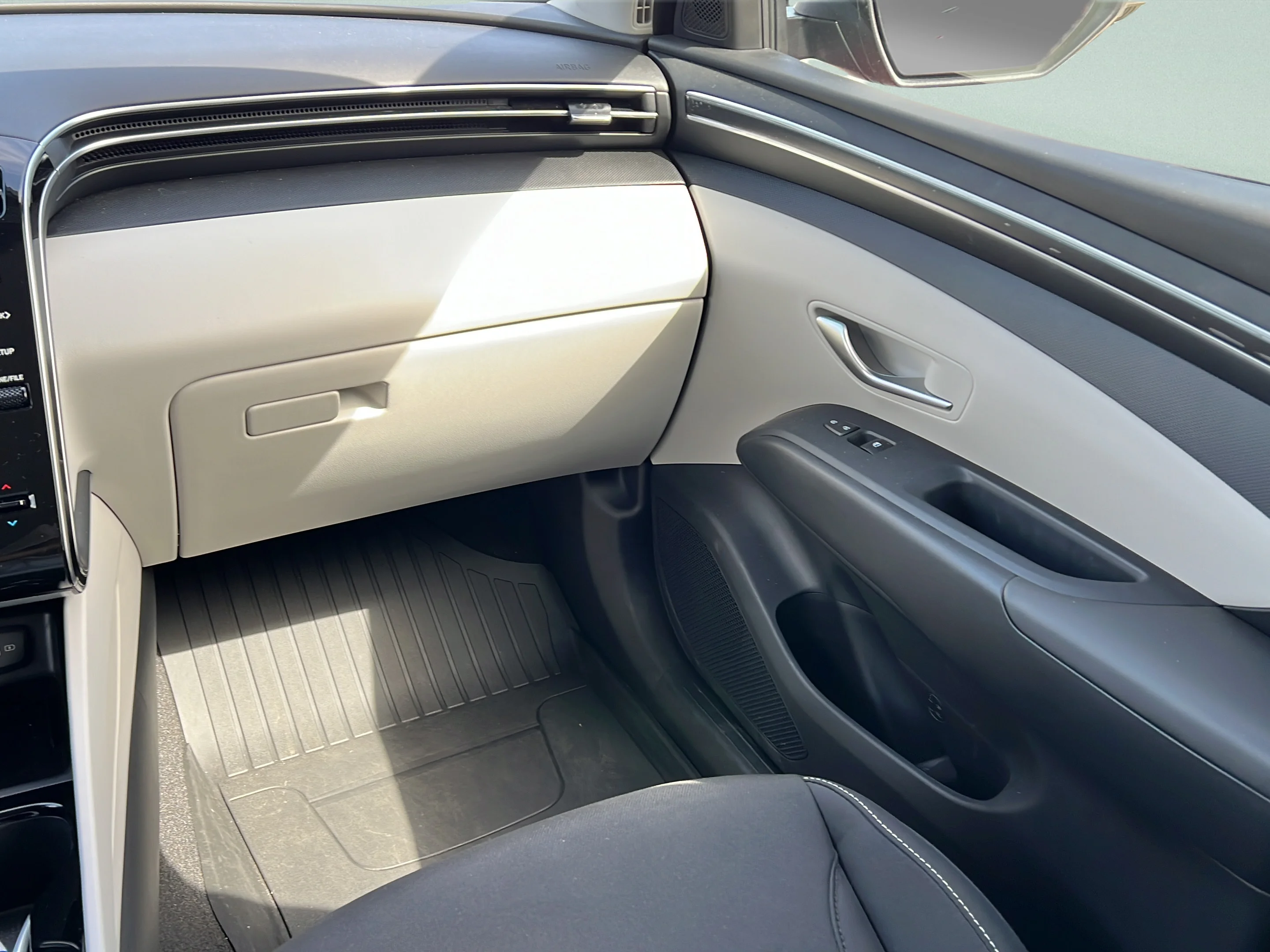 Used 2024 Ultimate Red Hyundai SEL image 16