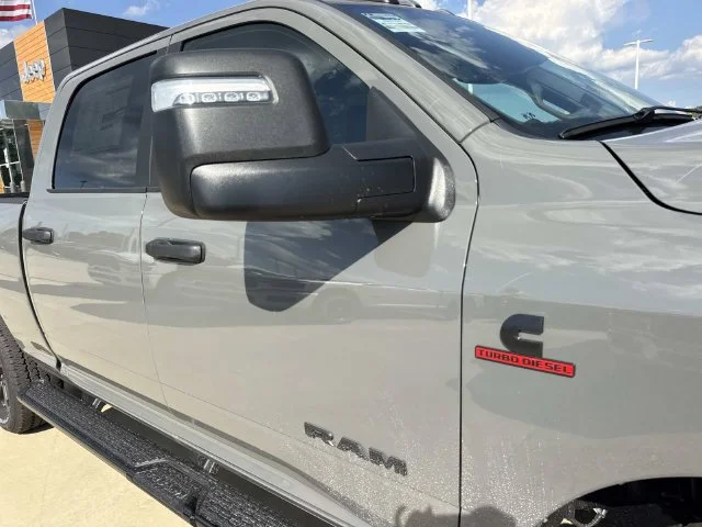 New 2027 Ceramic Gray Clear-Coat Exterior Paint RAM Big Horn image 25