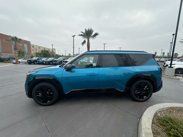 New 2026 Ocean Blue Kia Land AWD image 4