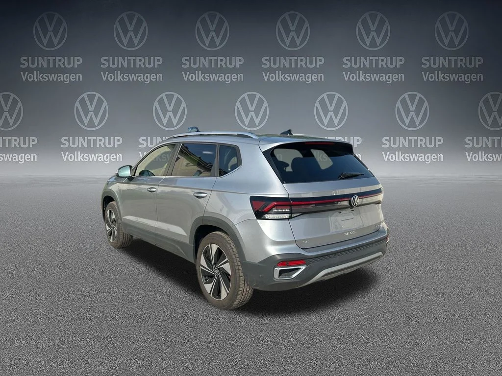 Used 2025 Silver Volkswagen 1.5T SE image 34