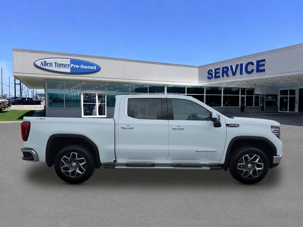 2023 GMC Sierra 1500 SLT - Photo 9