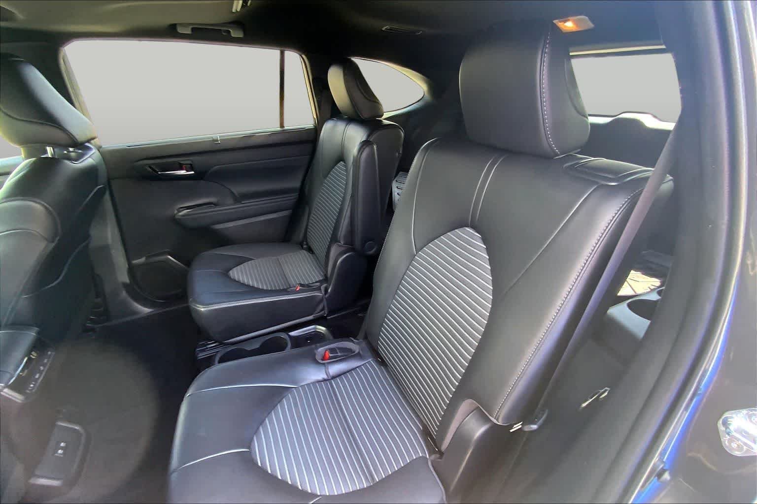 Used 2021 Magnetic Gray Metallic Toyota XSE image 19