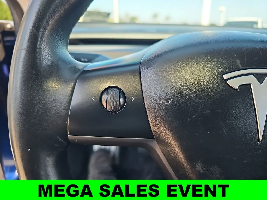 Used 2018 Blue Tesla Long Range image 16