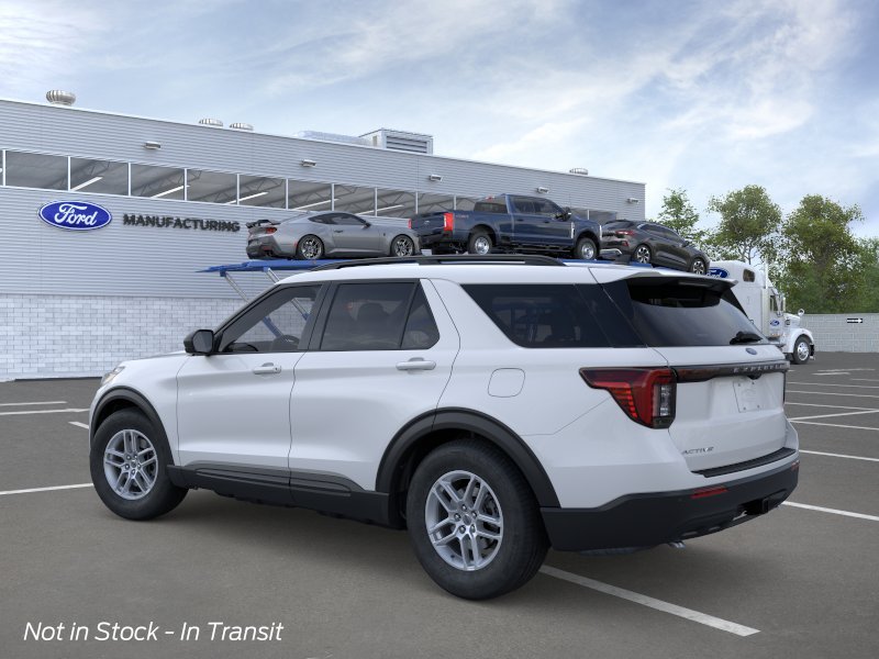 New 2026 Space White Metallic Ford Active image 4