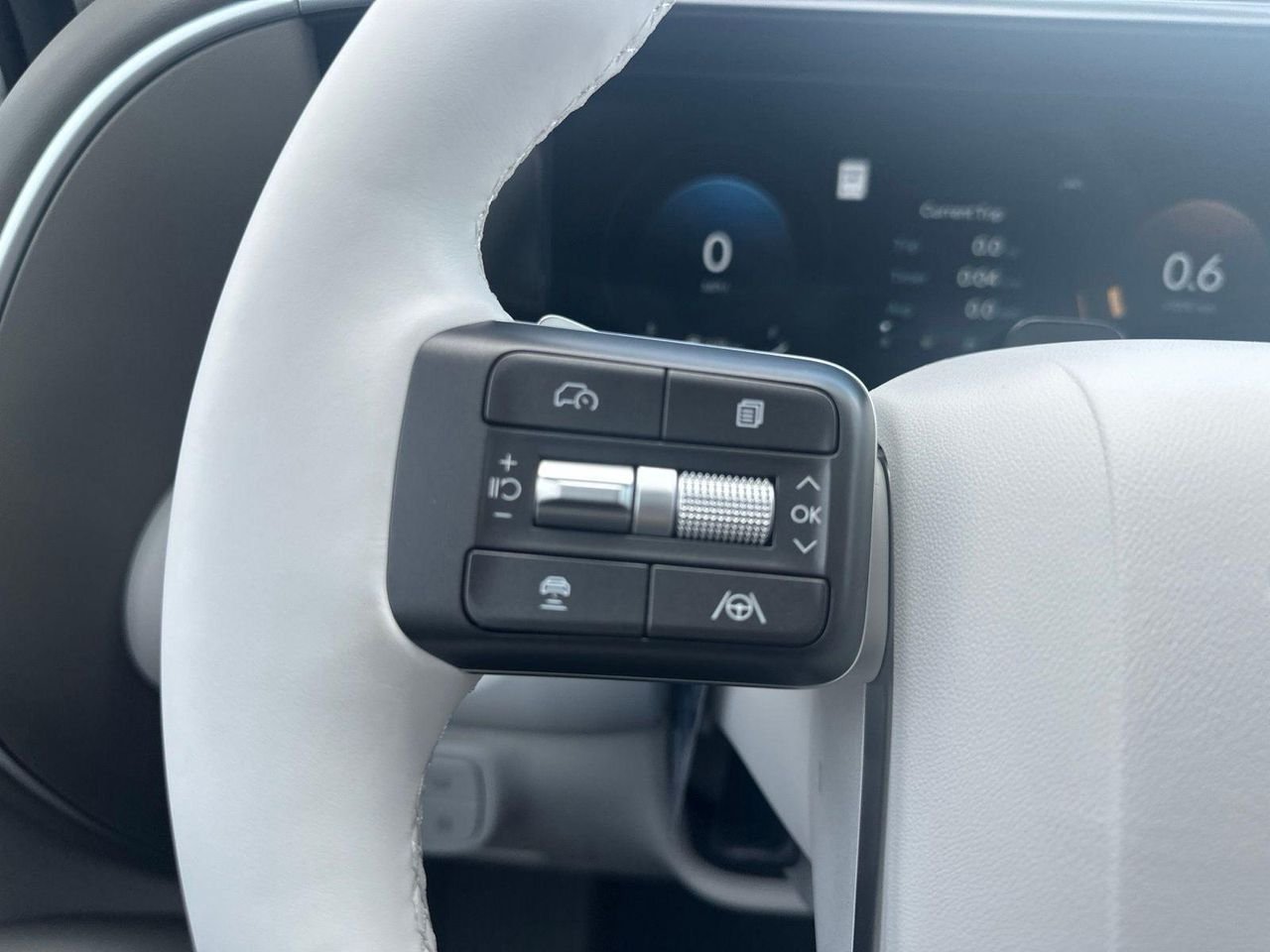 New 2026 White Hyundai SEL Premium AWD image 45