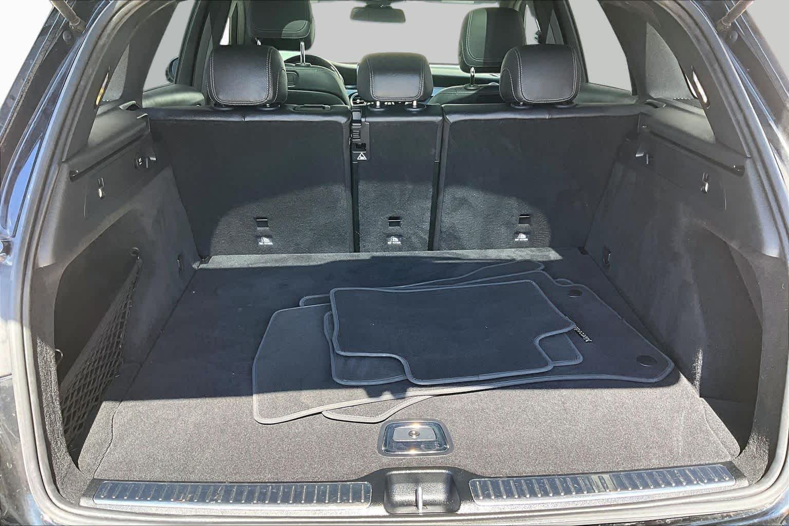 Used 2018 Black Mercedes-Benz GLC 300 image 37