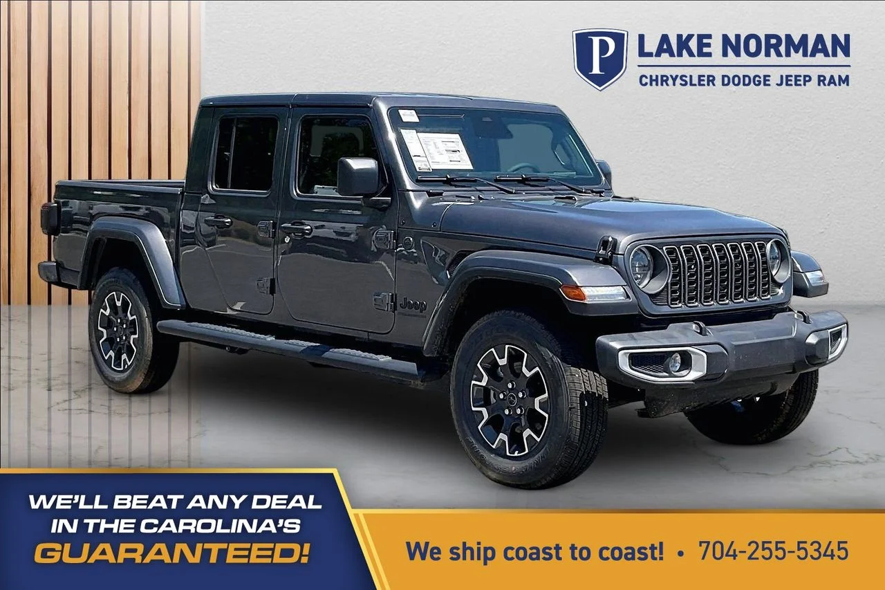 2026 Jeep Gladiator Sahara Auto's photo