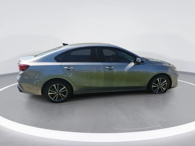 Used 2024 Gray Kia LXS image 6