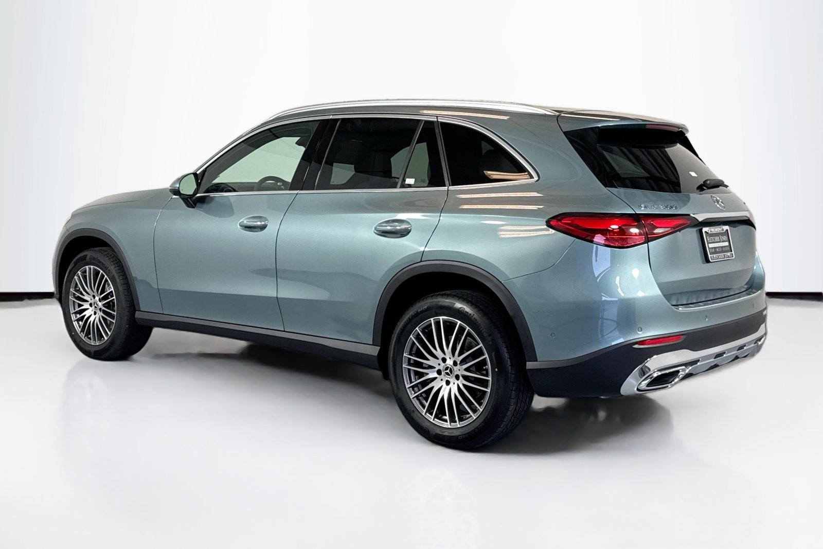New 2026 Verde Silver Metallic Mercedes-Benz GLC 300 image 7