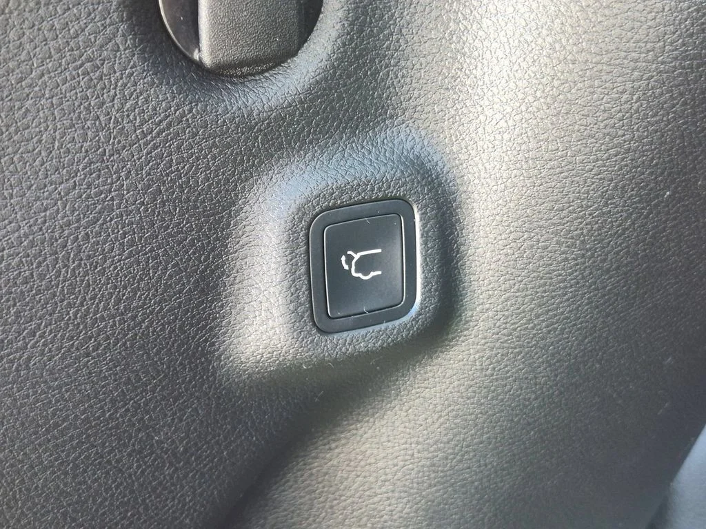 Used 2022 Gray Jeep Limited image 7