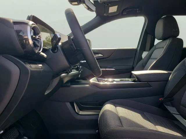 New 2027 Sterling Gray Metallic Chevrolet LT image 21