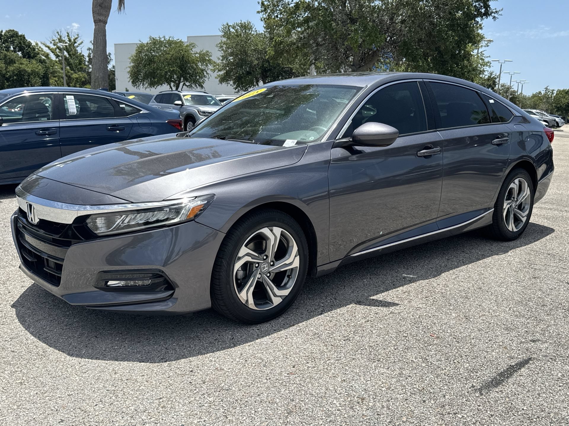 Used 2018 Modern Steel Metallic Honda EX 1.5T image 10