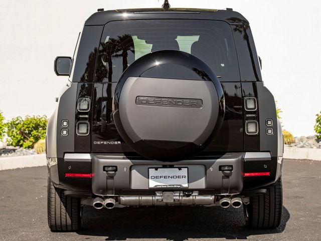 New 2026 Carpathian Grey Land Rover V8 image 8