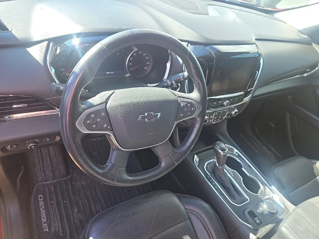 Used 2020 Red Chevrolet RS image 7