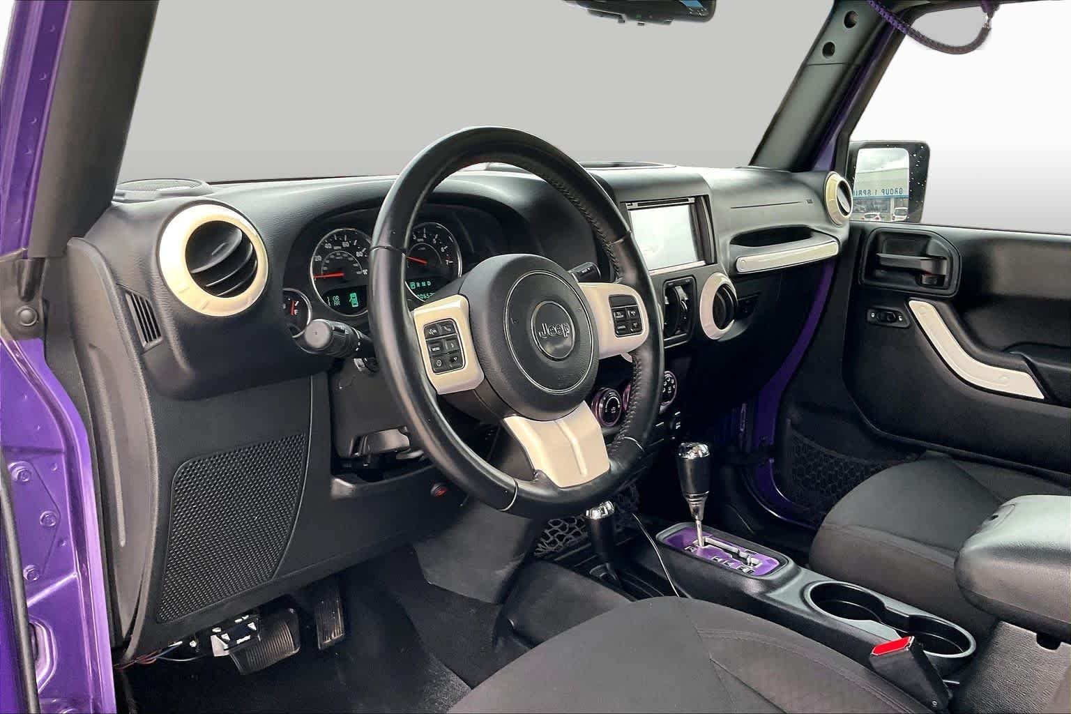 Used 2018 Xtreme Purple Pearlcoat Jeep Sport S image 16