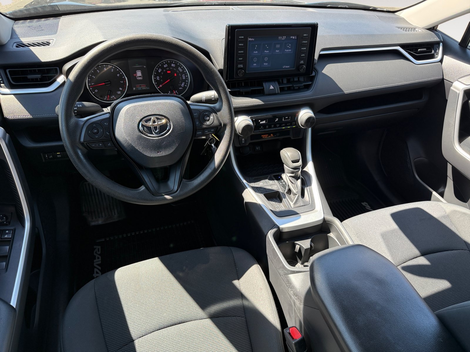 Used 2019 Midnight Black Metallic Toyota LE image 15