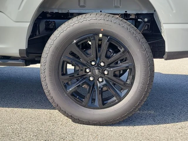 New 2026 Avalanche Ford Platinum image 8