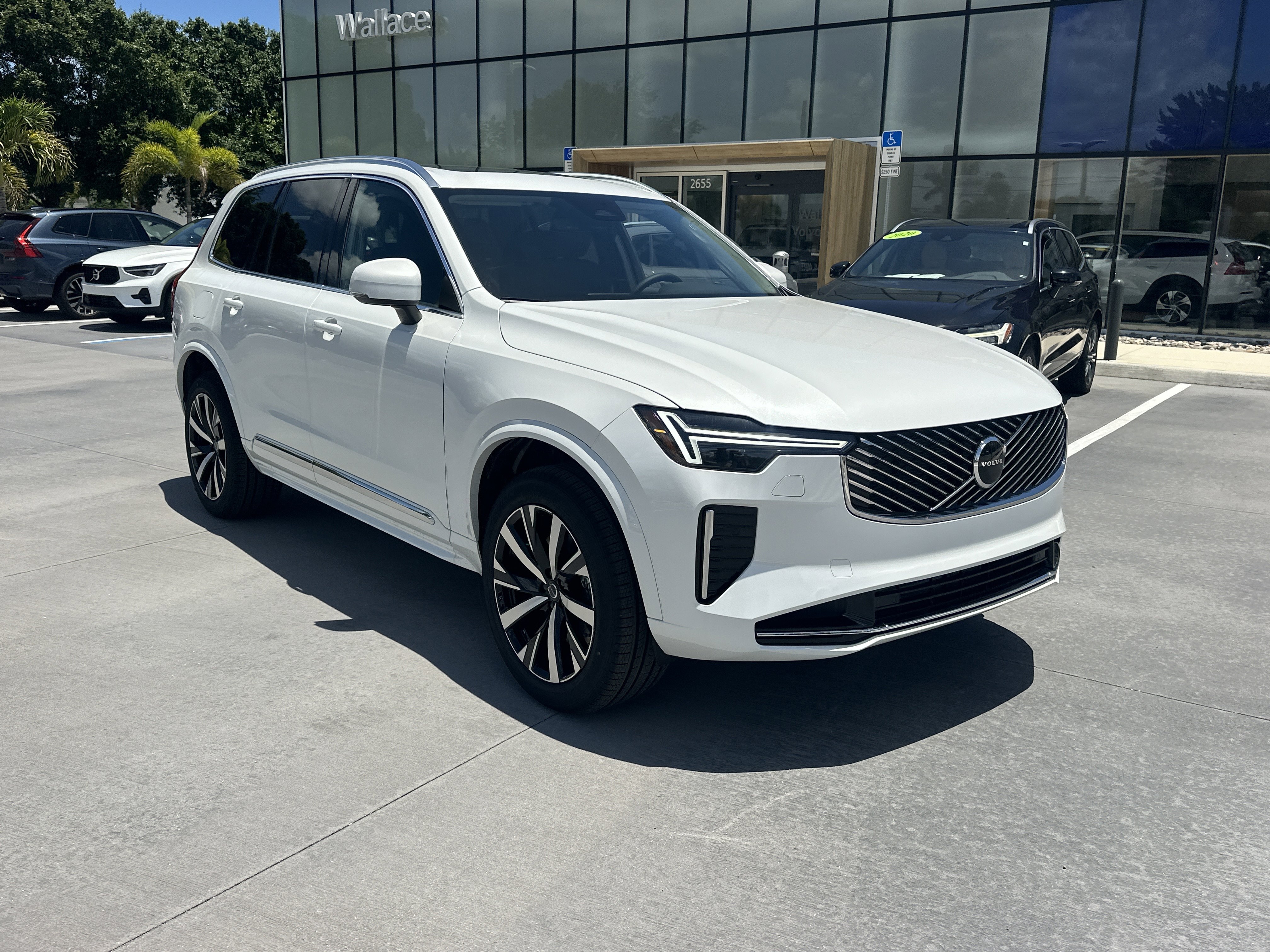 New 2026 Crystal White Volvo Core image 5