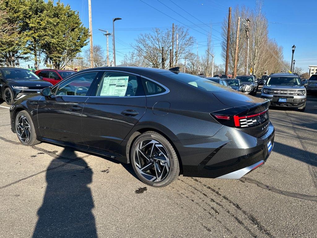 New 2026 Gray Hyundai SEL Sport image 4