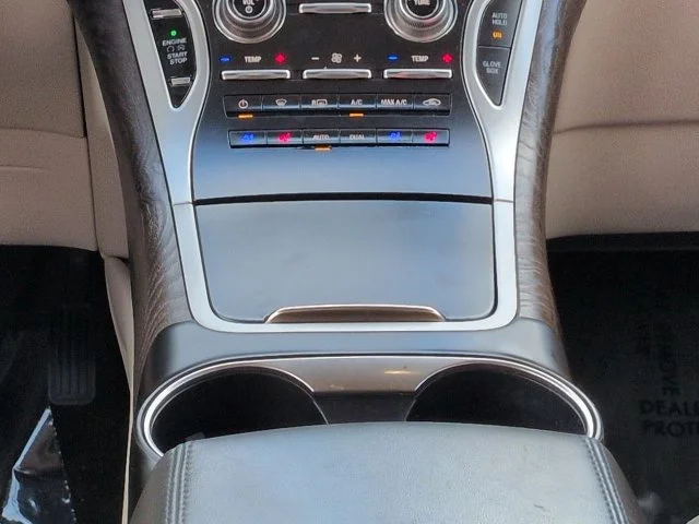 Certified Used 2019 Diamond Lincoln Reserve image 19