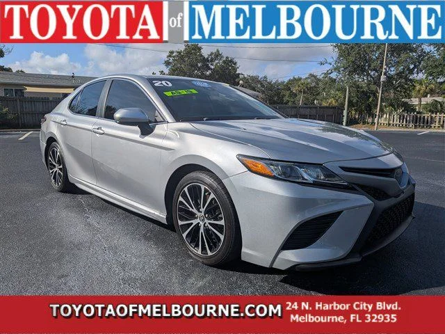 2020 Toyota Camry SE