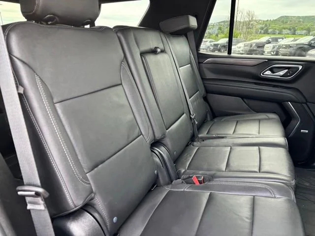 Used 2023 Iridescent Pearl Tricoat Chevrolet LT image 22