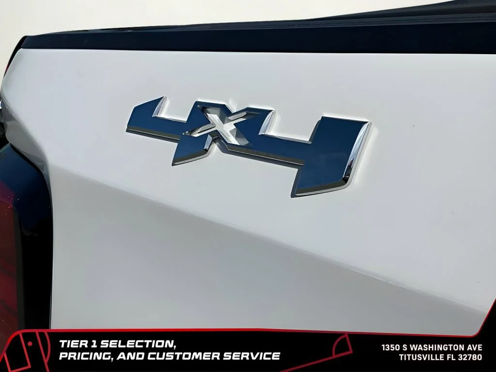New 2026 Summit White GMC SLE image 42