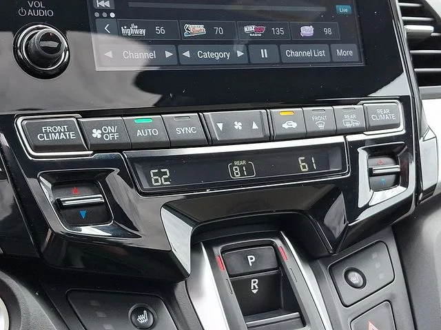 Used 2020 Gray Honda EX-L image 18