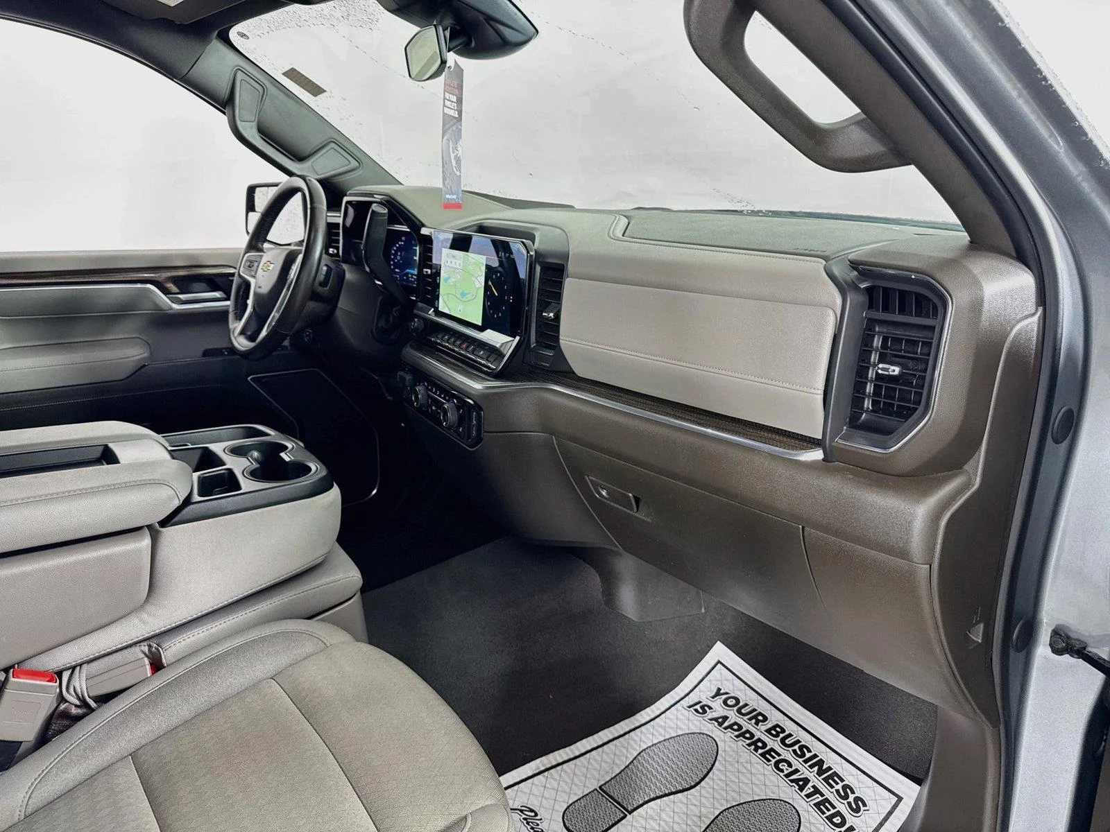 Used 2025 Sterling Gray Metallic Chevrolet LT image 28