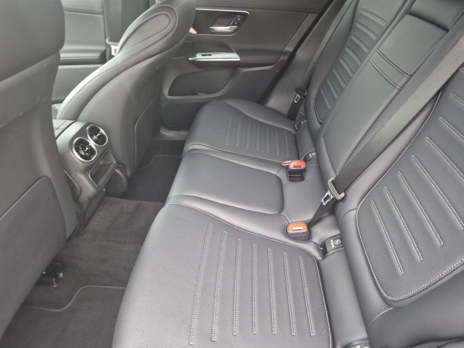 Certified Used 2025 Black Mercedes-Benz GLC 350e image 31
