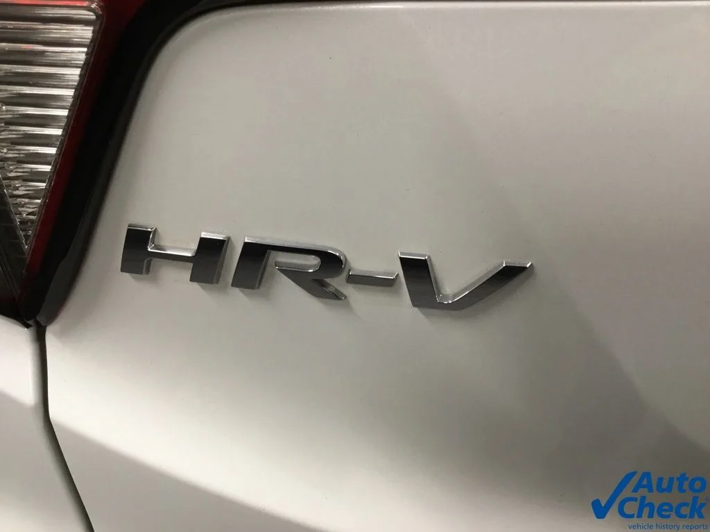 Used 2021 White Honda EX-L image 14