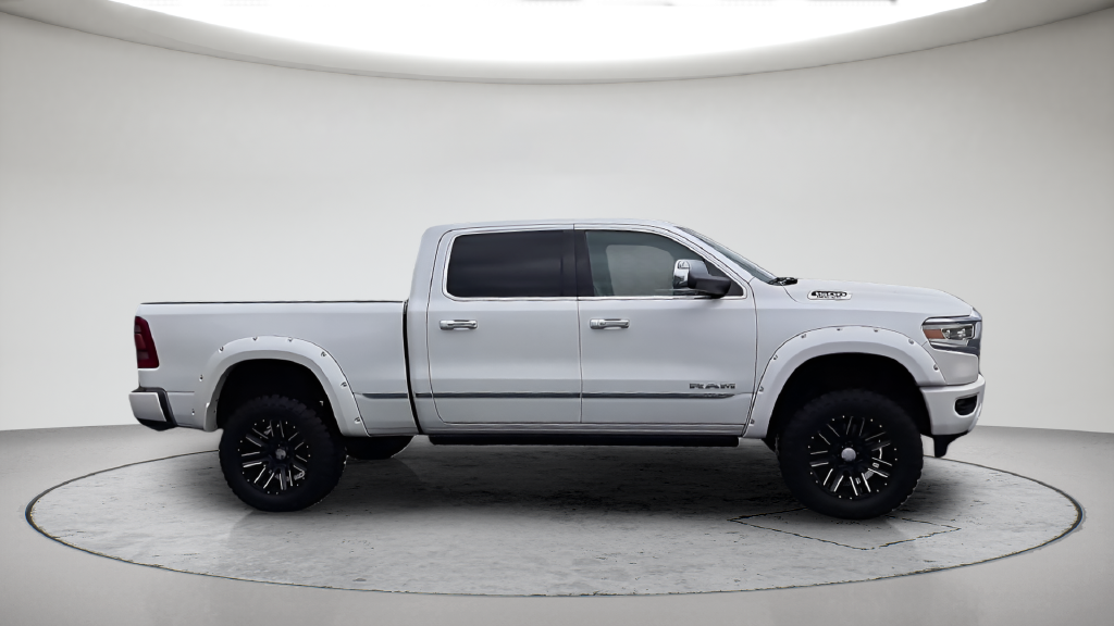 Used 2020 Off-white Ram Limited image 5