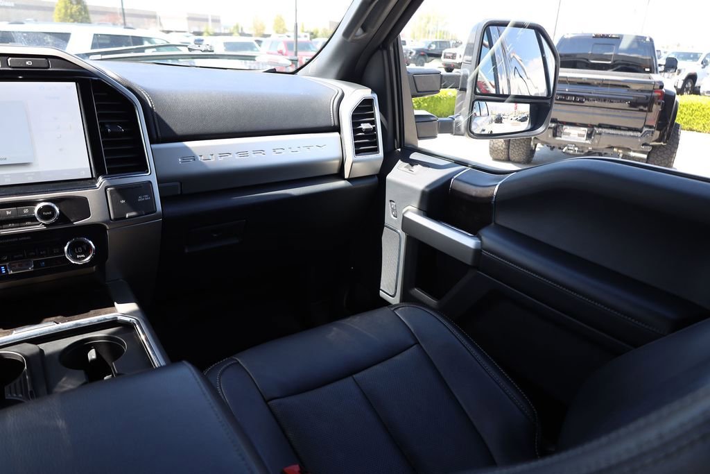 Used 2022 Silver Metallic Ford LARIAT image 21