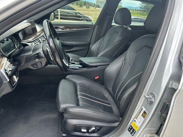 Used 2019 Silver BMW 530i xDrive image 5