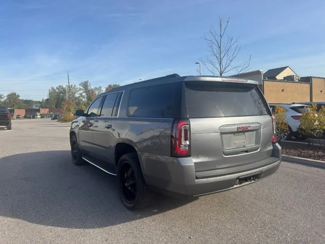 Used 2019 Gray GMC SLT image 4