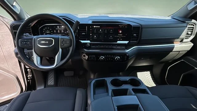 Used 2025 Onyx Black GMC Elevation image 16