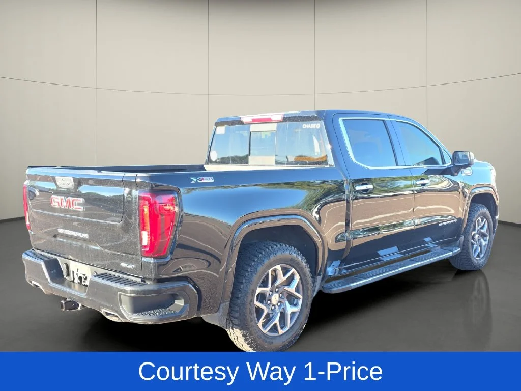 Used 2023 Black GMC SLT image 9